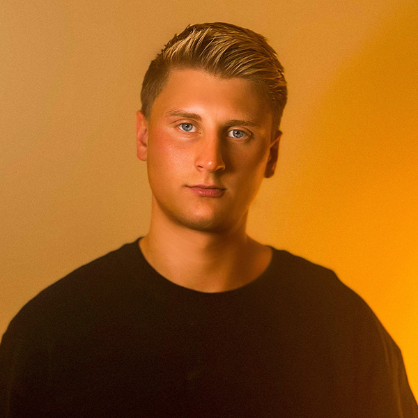 artist profile image
